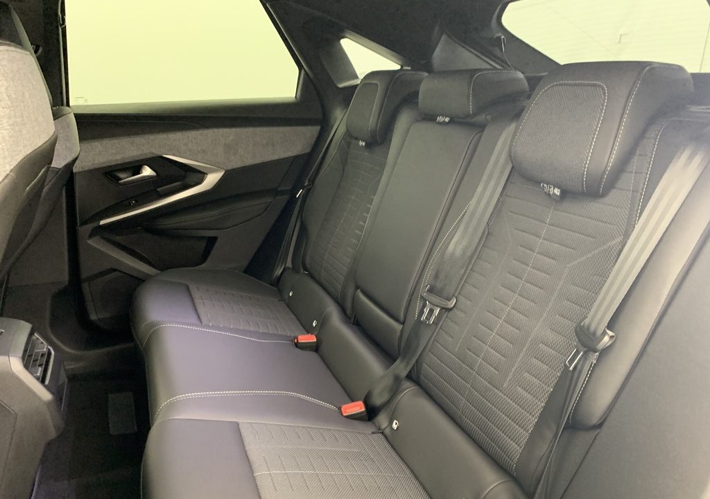 Peugeot 3008 Hybrid 145 e-DCS6 GT