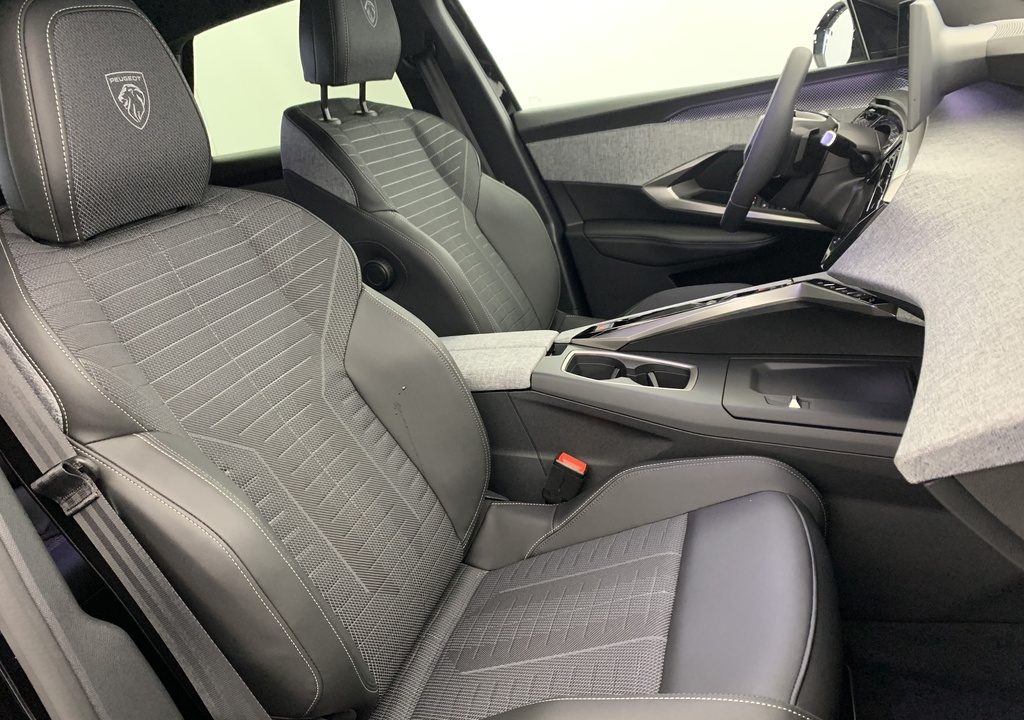 Peugeot 3008 Hybrid 145 e-DCS6 GT