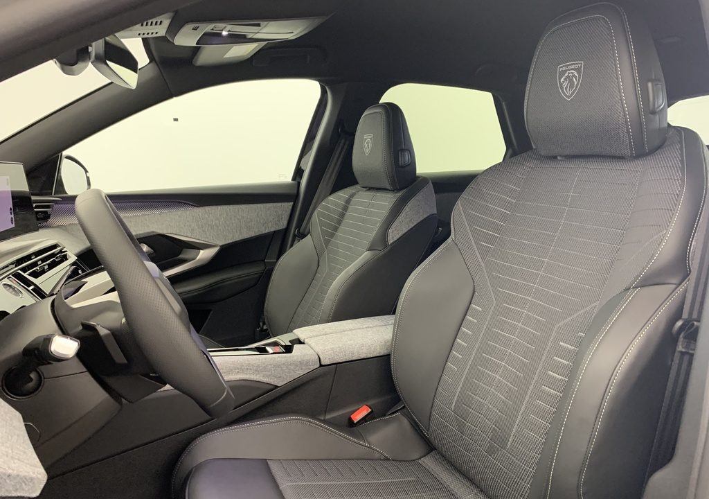 Peugeot 3008 Hybrid 145 e-DCS6 GT