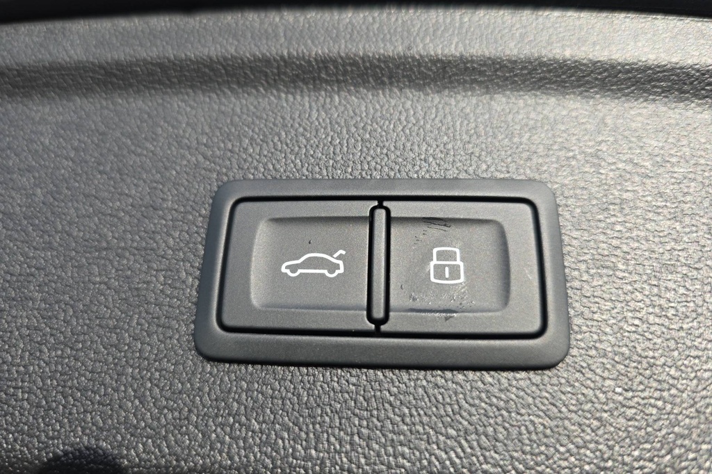 Audi A3 SPORTBACK NOUVELLE 45 TFSI E HYBRIDE RECHARGEABLE 272 S TRONIC 6 S LINE