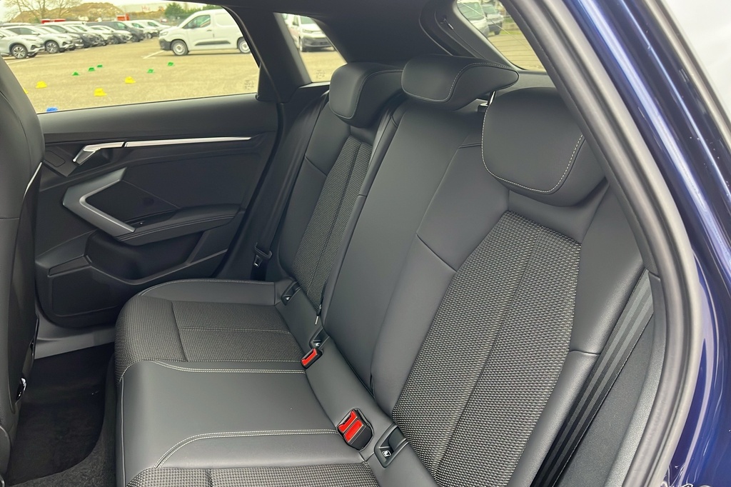 Audi A3 SPORTBACK NOUVELLE 45 TFSI E HYBRIDE RECHARGEABLE 272 S TRONIC 6 S LINE