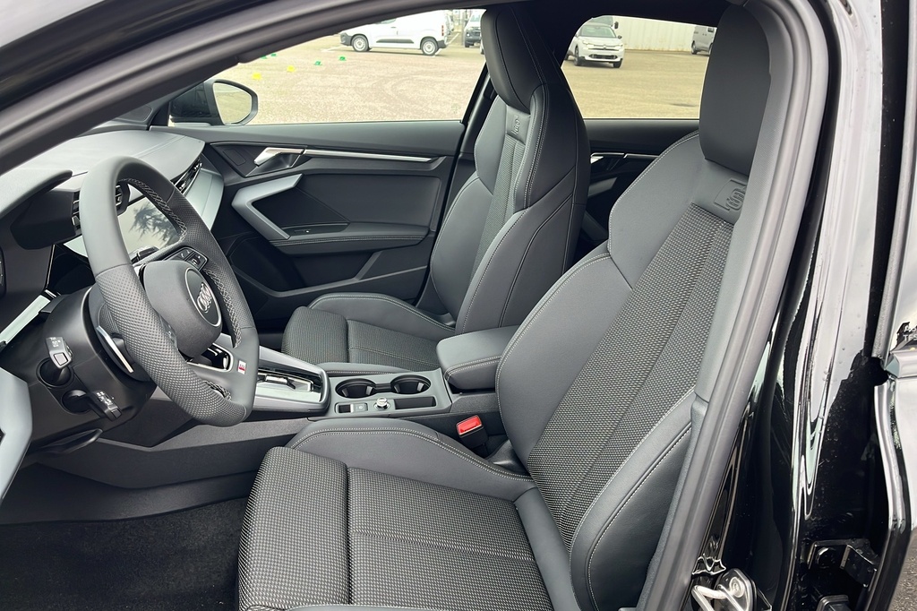 Audi A3 SPORTBACK NOUVELLE 45 TFSI E HYBRIDE RECHARGEABLE 272 S TRONIC 6 S LINE