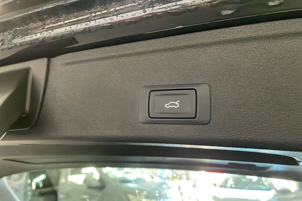 Audi A4 AVANT 2.0 TFSI 252 S TRONIC 7 DESIGN