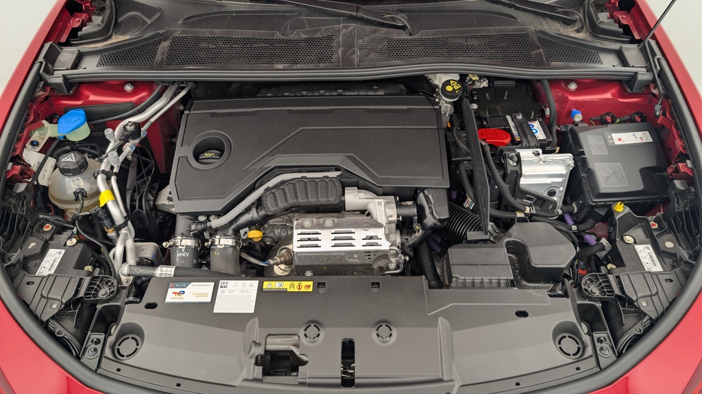 Peugeot 408 Hybrid 145 e-DCS6 GT