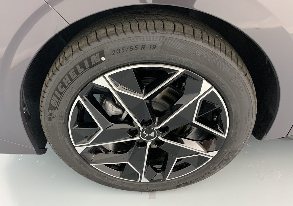 Ds N°4 Hybride 145 e-DCT6 Etoile – Alcantara