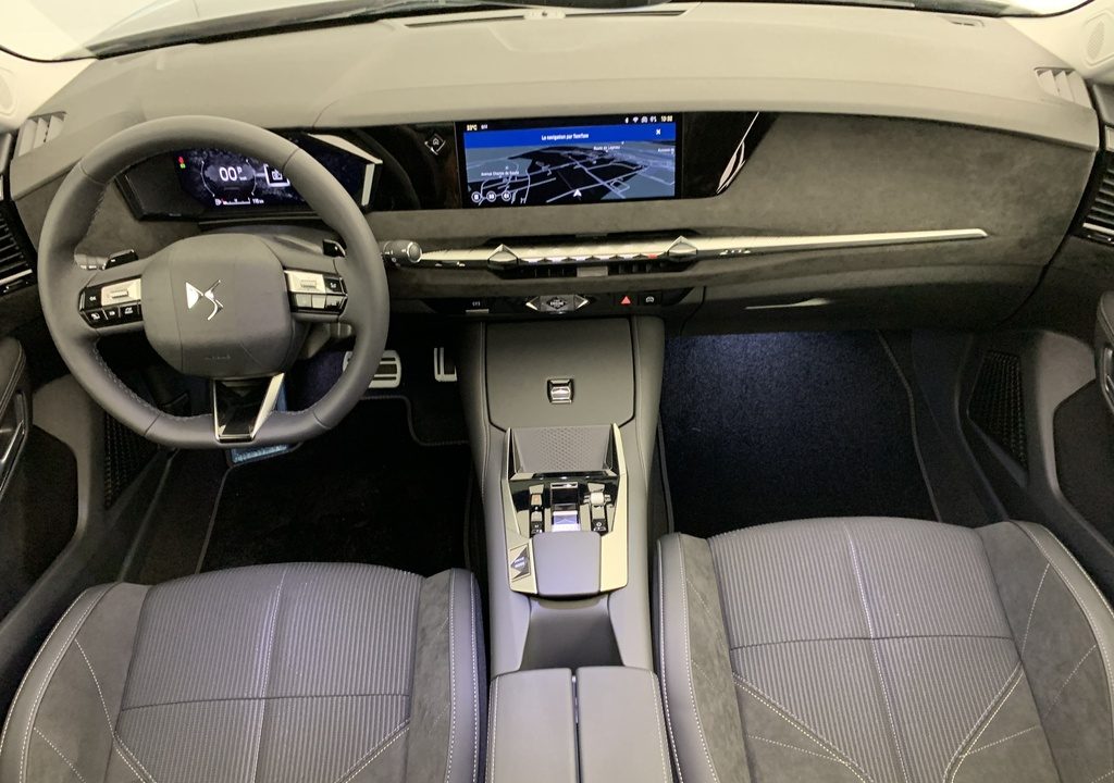 Ds N°4 Hybride 145 e-DCT6 Etoile – Alcantara