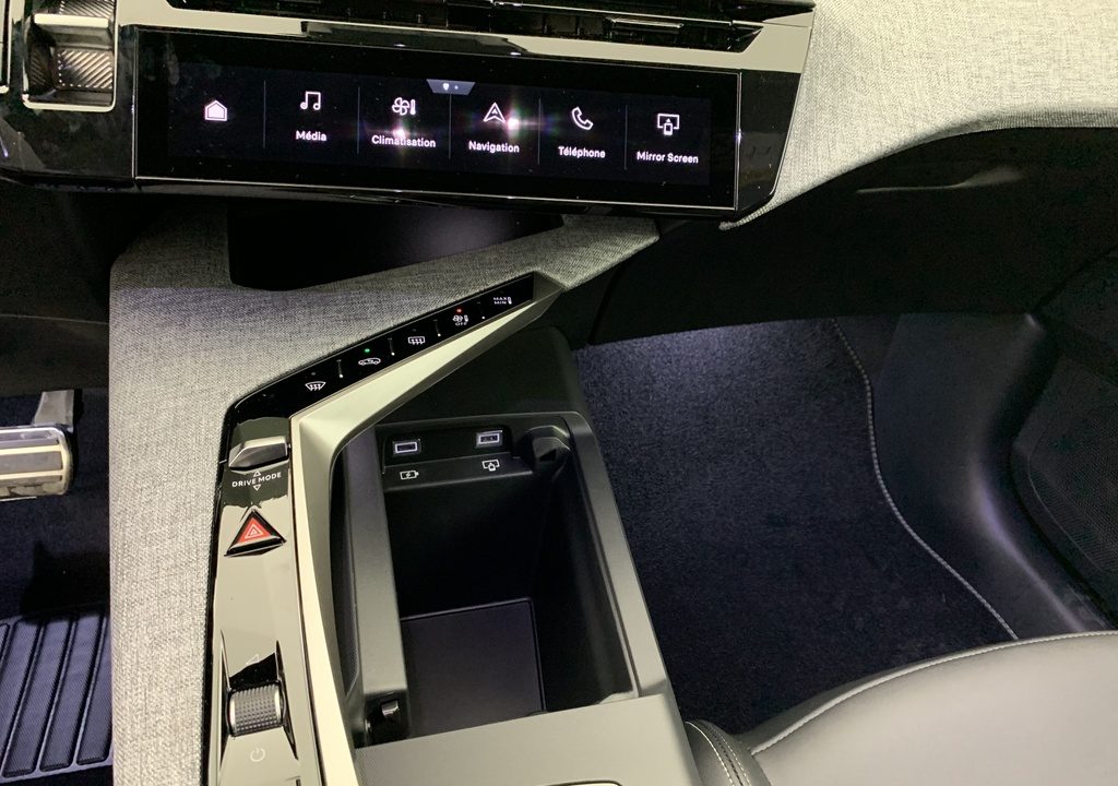 Peugeot 3008 Hybrid 145 e-DCS6 GT