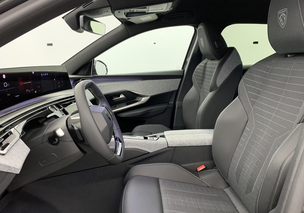 Peugeot 3008 Hybrid 145 e-DCS6 GT
