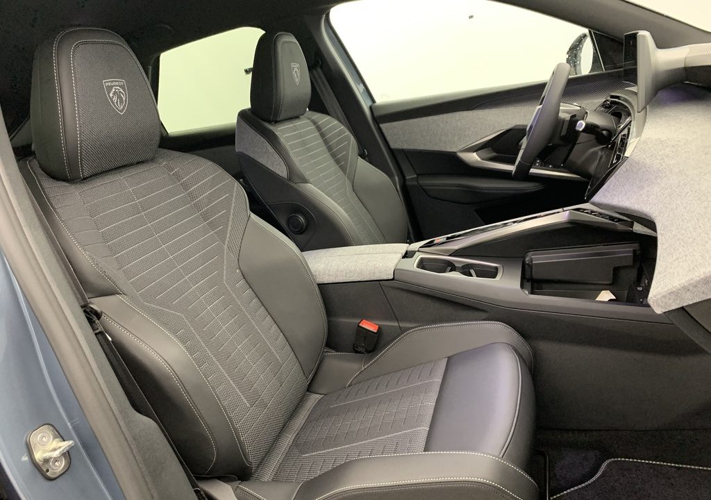 Peugeot 3008 Hybrid 145 e-DCS6 GT