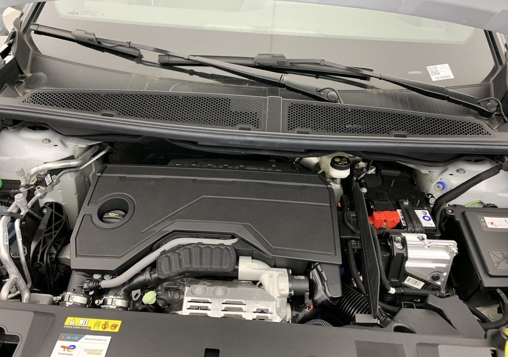 Peugeot 3008 Hybrid 145 e-DCS6 GT