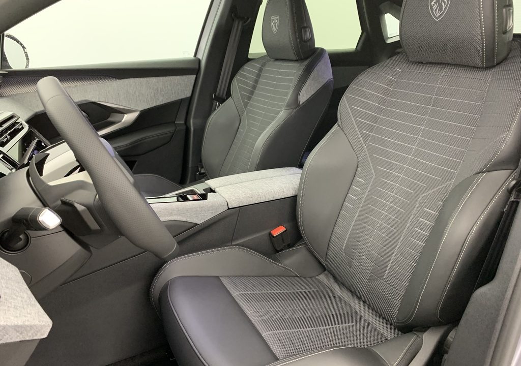 Peugeot 3008 Hybrid 145 e-DCS6 GT