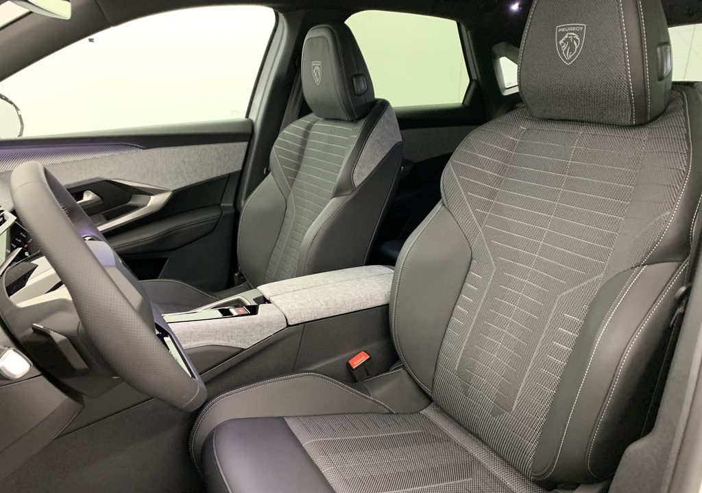 Peugeot 3008 Hybrid 145 e-DCS6 GT