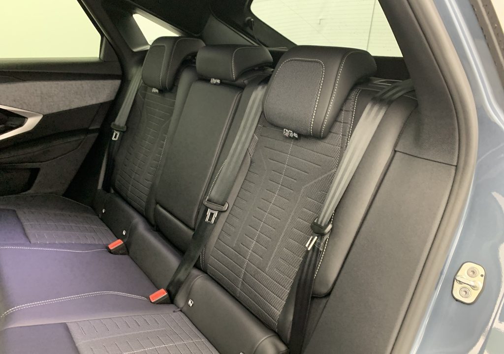 Peugeot 3008 Hybrid 145 e-DCS6 GT