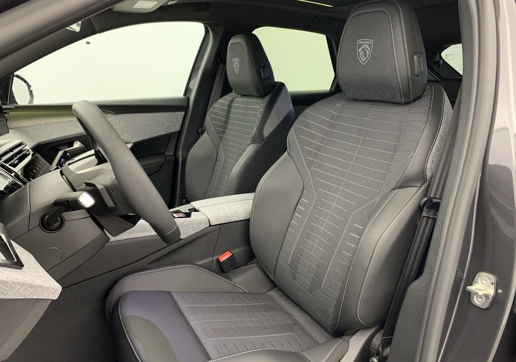 Peugeot 3008 Hybrid 145 e-DCS6 GT