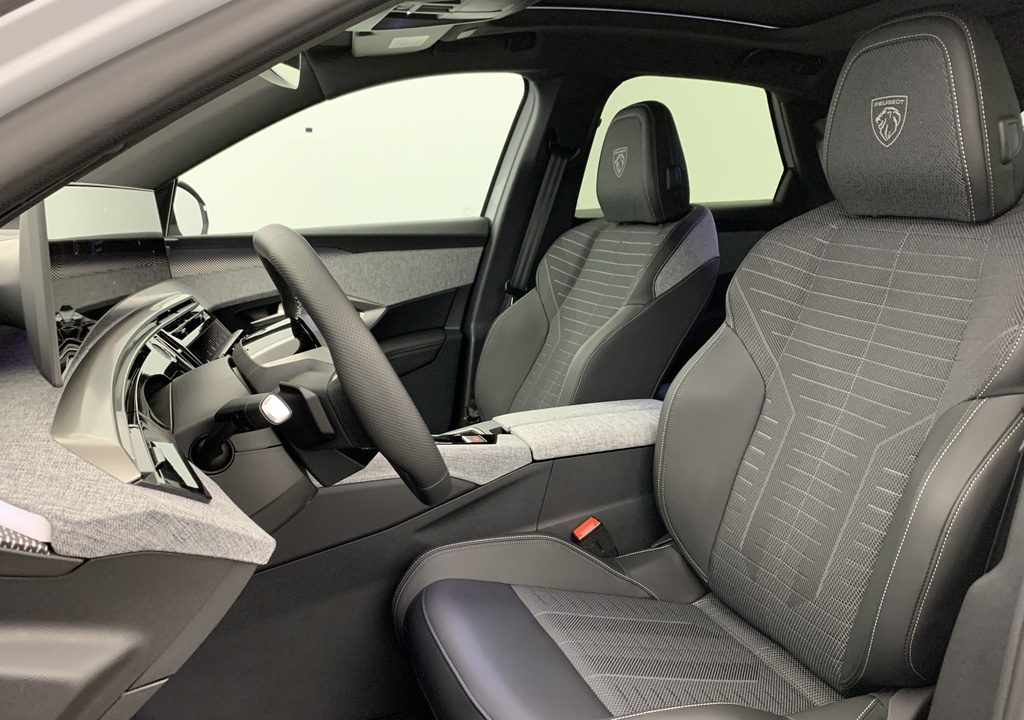 Peugeot 3008 Hybrid 145 e-DCS6 GT