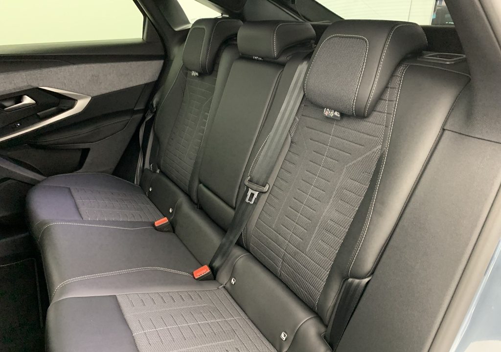 Peugeot 3008 Hybrid 145 e-DCS6 GT