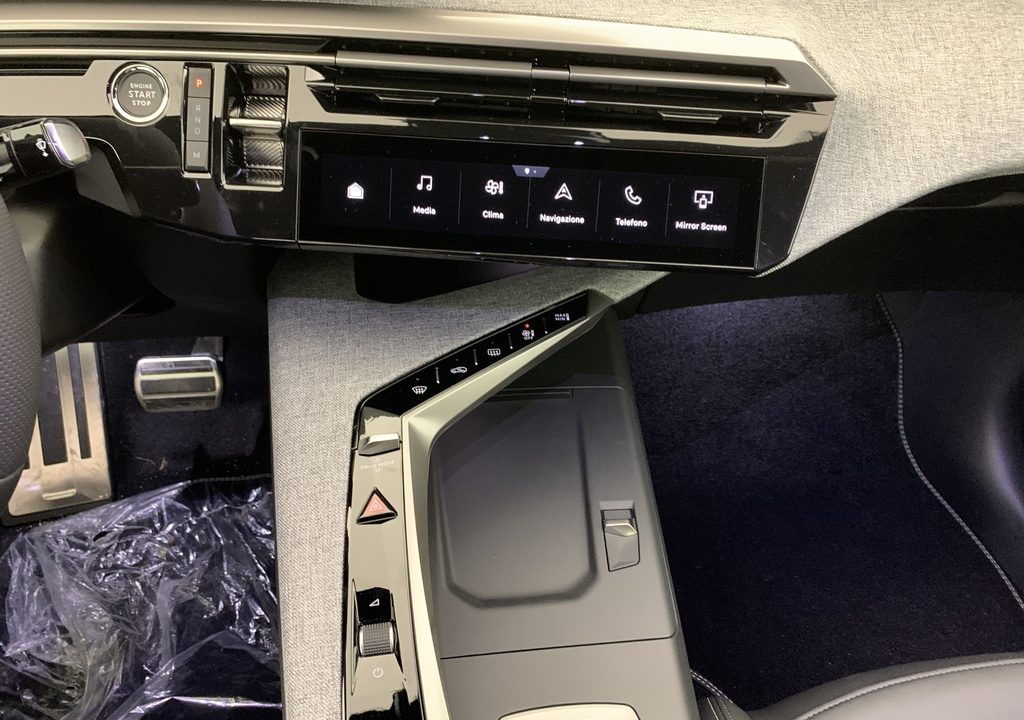 Peugeot 3008 Hybrid 145 e-DCS6 GT