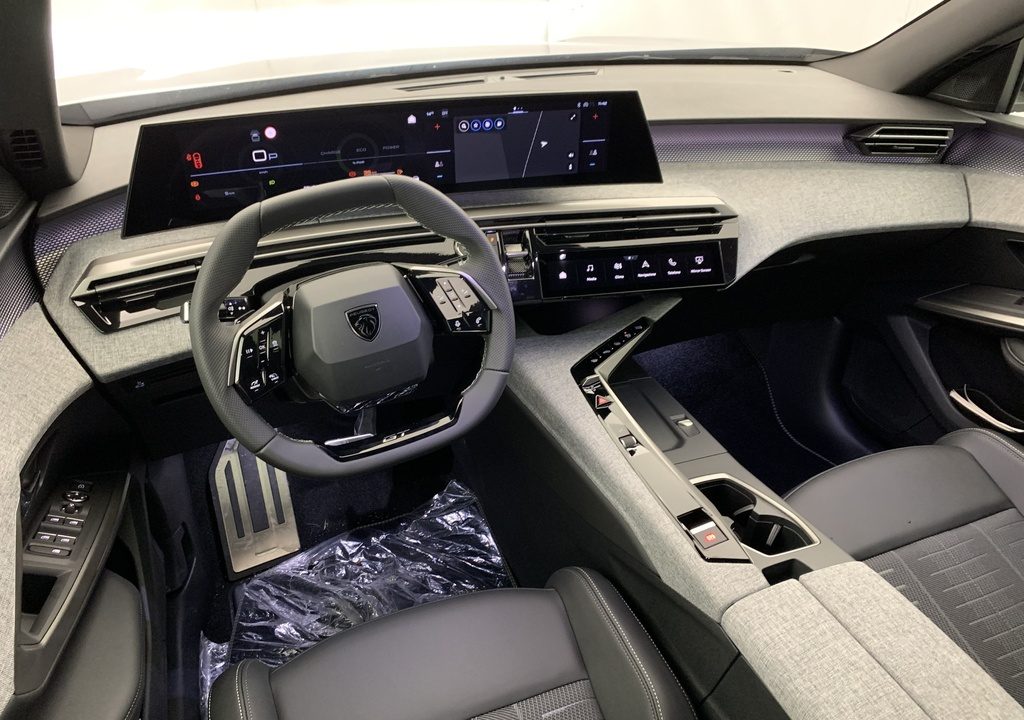 Peugeot 3008 Hybrid 145 e-DCS6 GT