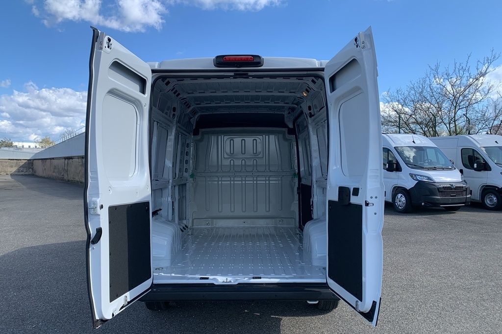 Peugeot BOXER FOURGON BOXER FGN TOLE 3.3 T L2H2 120 S&S BVM6