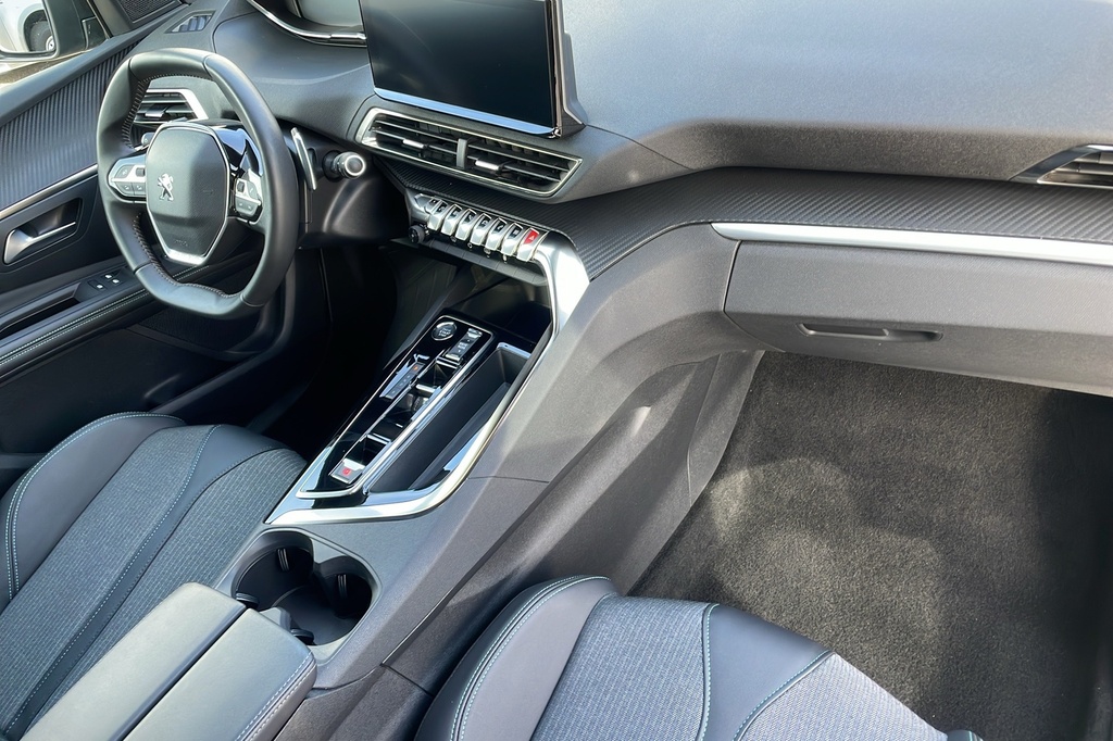 Peugeot 3008 Hybrid 180 e-EAT8 Allure Pack