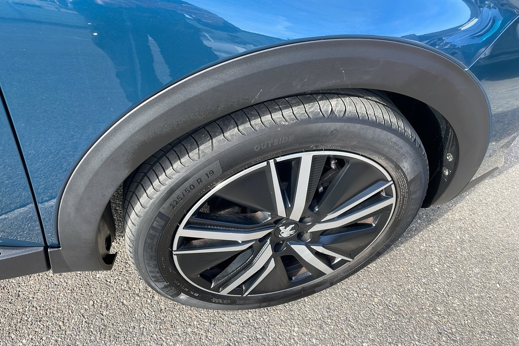 Peugeot 3008 Hybrid 180 e-EAT8 Allure Pack