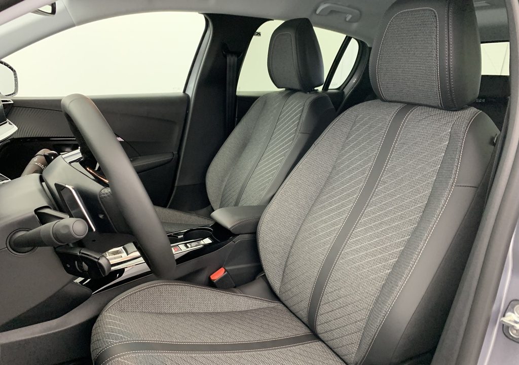 Peugeot 208 Hybrid 110 e-DCS6 Allure