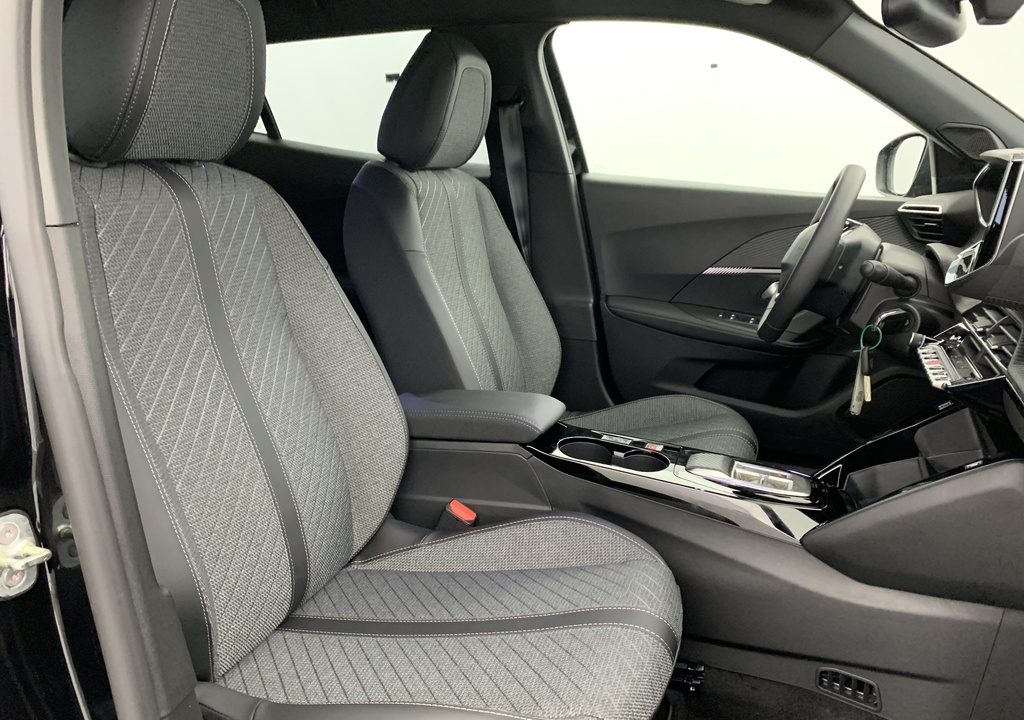 Peugeot 2008 Hybrid 145 e-DCS6 Allure