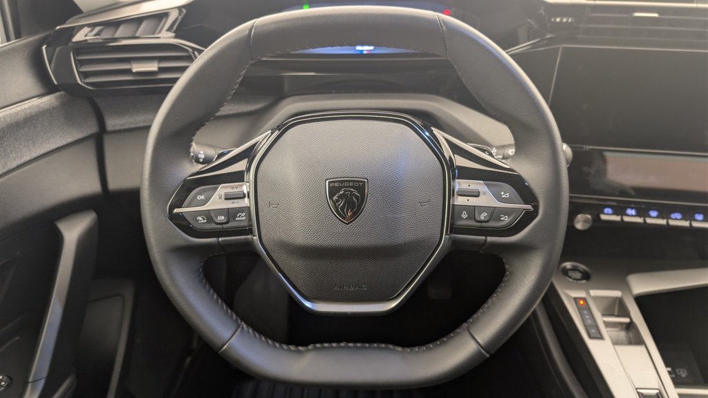 Peugeot 408 Hybrid 136 e-DCS6 Allure