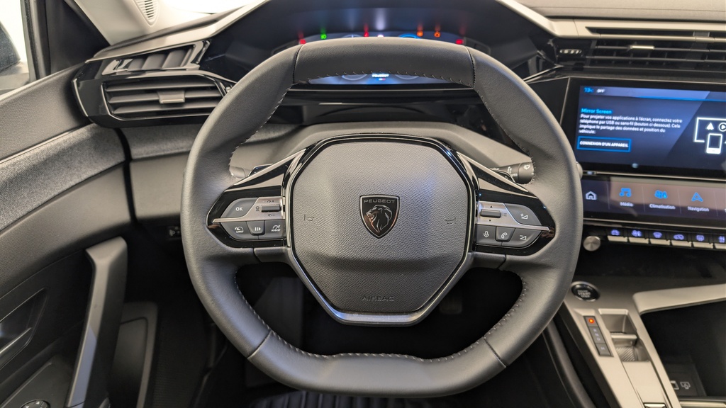 Peugeot 408 Hybrid 136 e-DCS6 Allure