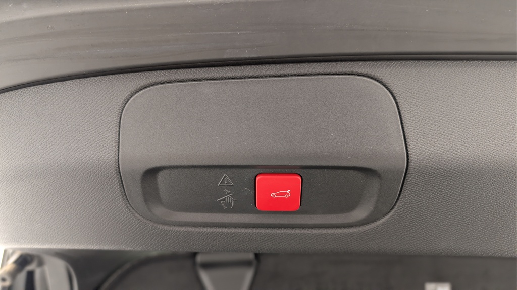 Peugeot 408 Hybrid 145 e-DCS6 GT