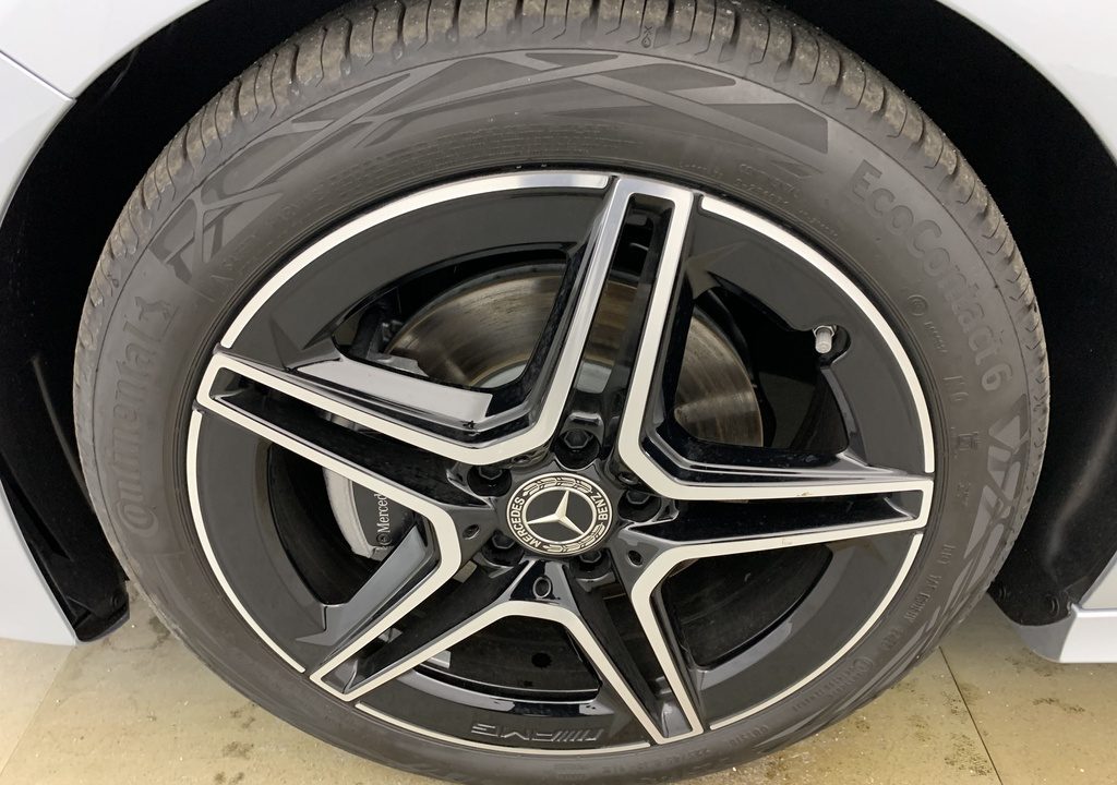 Mercedes-benz CLASSE A 200 d 8G-DCT AMG Line