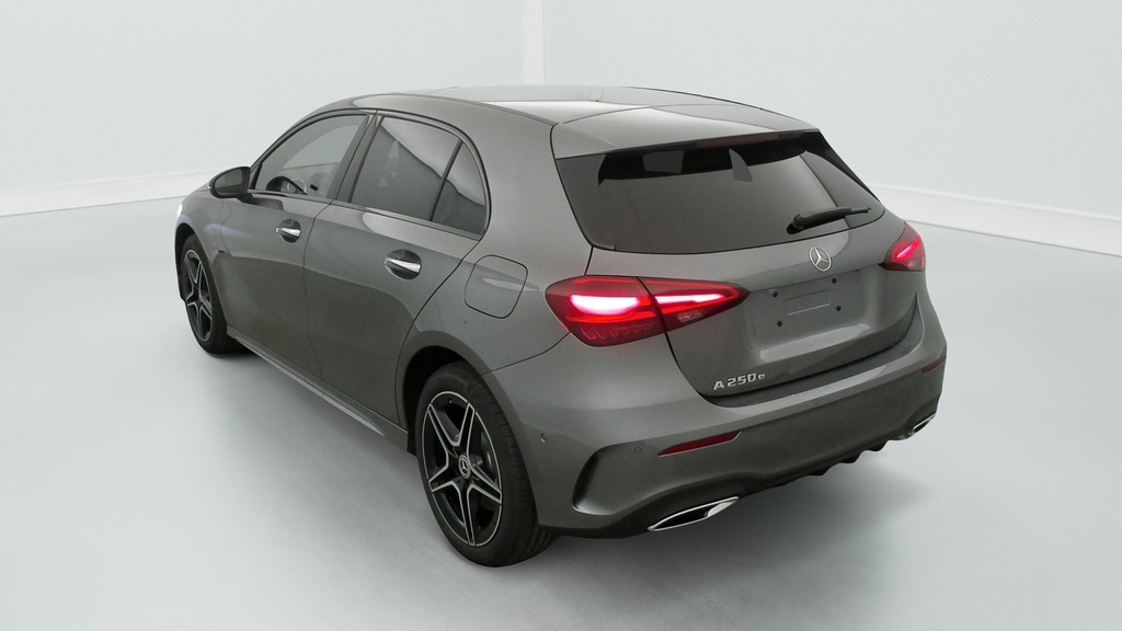 Mercedes-benz CLASSE A 250 e Hybrid EQ 8G-DCT AMG Line