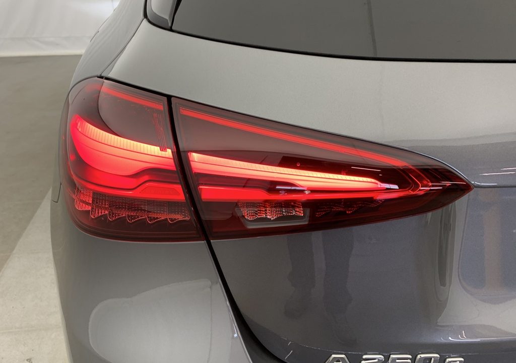 Mercedes-benz CLASSE A 250 e Hybrid EQ 8G-DCT AMG Line
