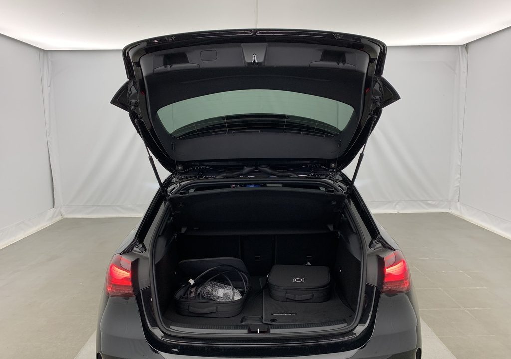 Mercedes-benz CLASSE A 250 e Hybrid EQ 8G-DCT AMG Line
