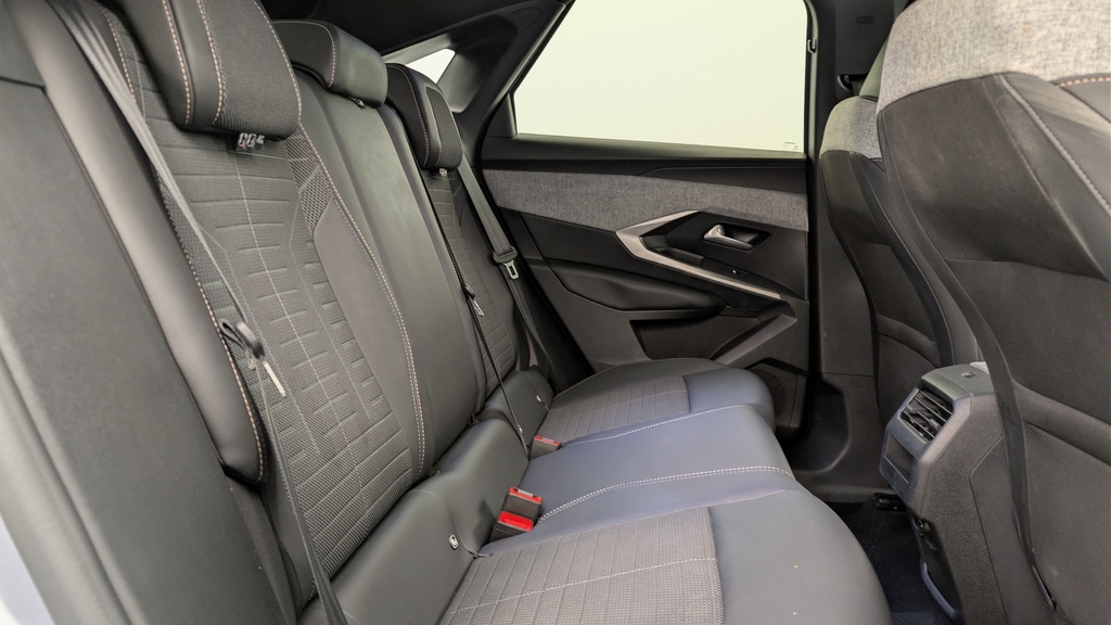 Peugeot 3008 Hybrid 136 e-DCS6 Allure