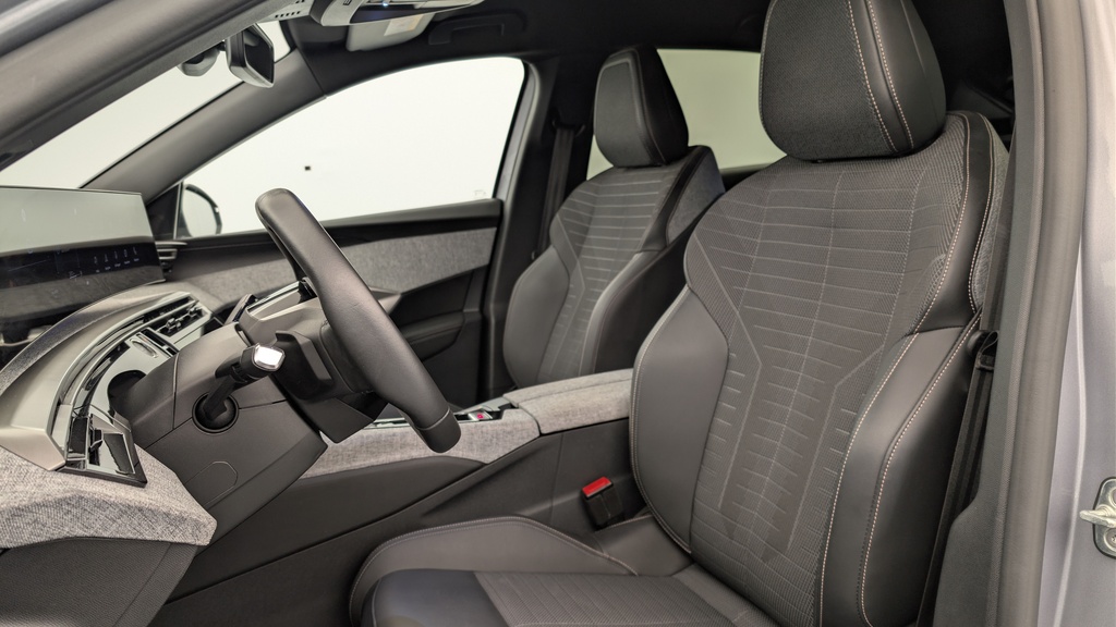 Peugeot 3008 Hybrid 136 e-DCS6 Allure