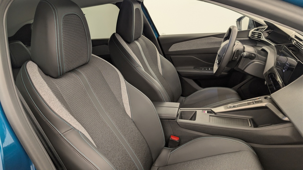 Peugeot 408 Hybrid 145 e-DCS6 Allure