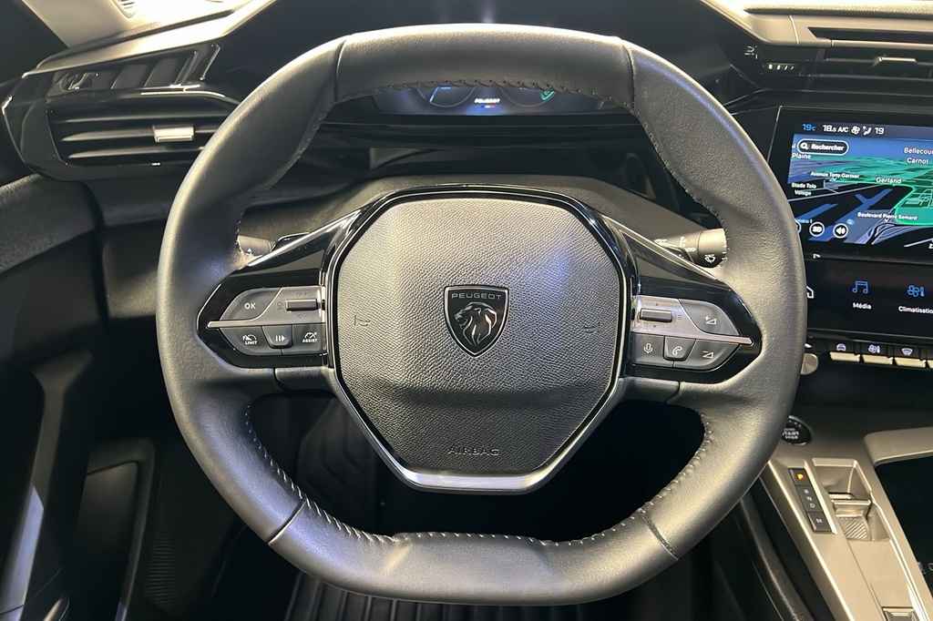 Peugeot 408 Hybrid 145 e-DCS6 Allure