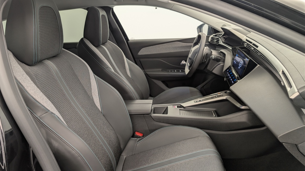 Peugeot 408 Hybrid 145 e-DCS6 Allure