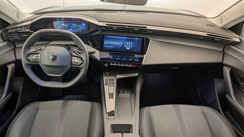 Peugeot 408 Hybrid 145 e-DCS6 Allure