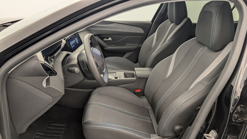 Peugeot 408 Hybrid 145 e-DCS6 Allure