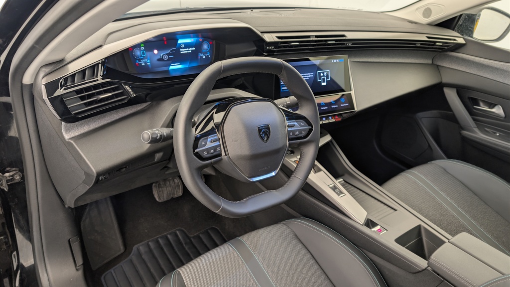 Peugeot 408 Hybrid 145 e-DCS6 Allure