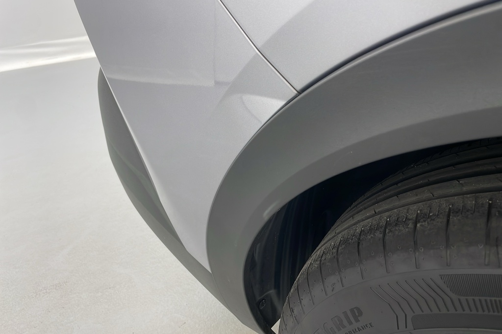 Peugeot 408 Hybrid 136 e-DCS6 Allure