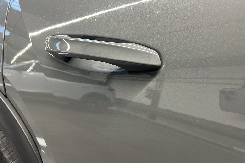 Peugeot 408 Hybrid 136 e-DCS6 Allure