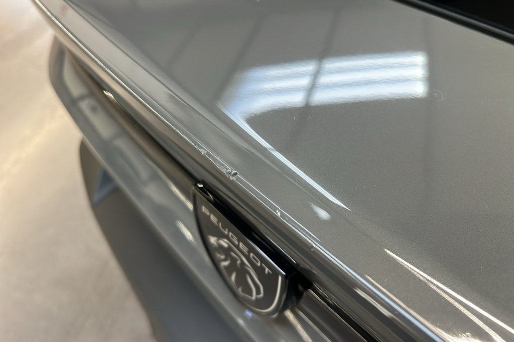 Peugeot 408 Hybrid 136 e-DCS6 Allure