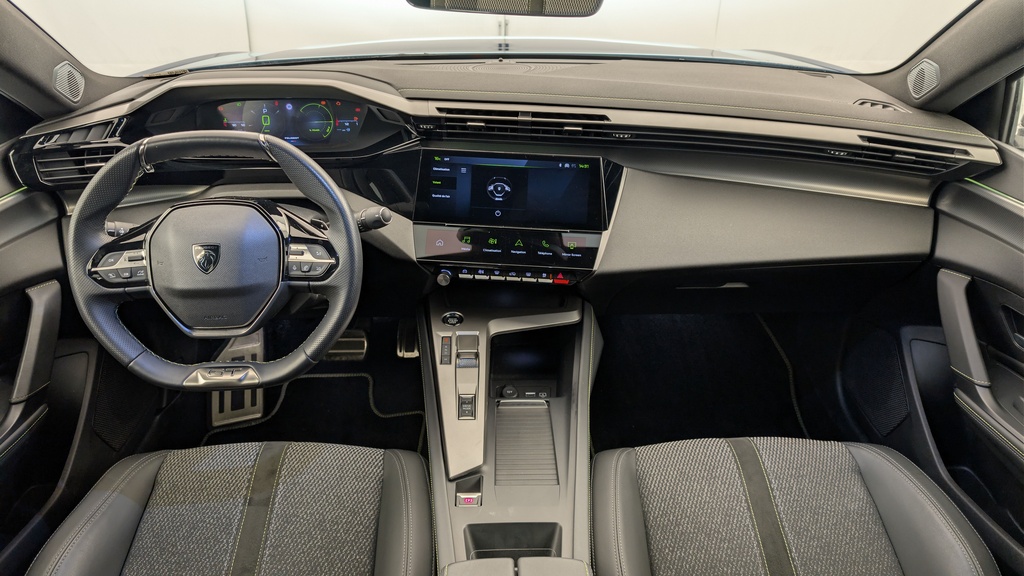 Peugeot 408 Hybrid 145 e-DCS6 GT