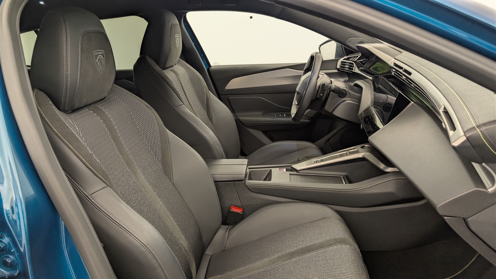 Peugeot 408 Hybrid 145 e-DCS6 GT
