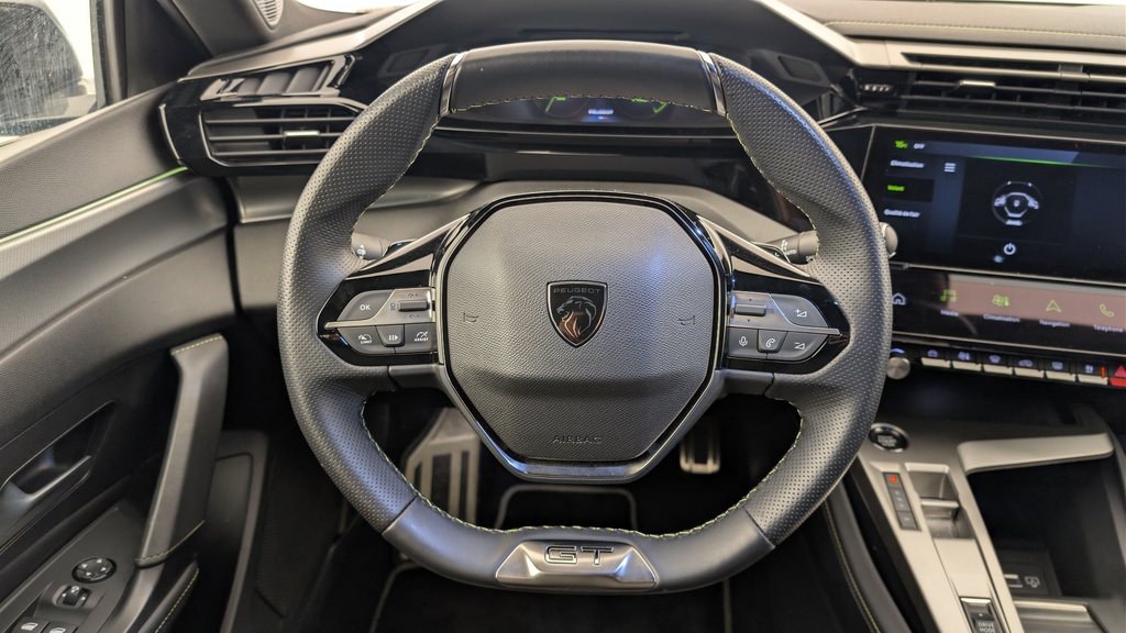 Peugeot 408 Hybrid 145 e-DCS6 GT