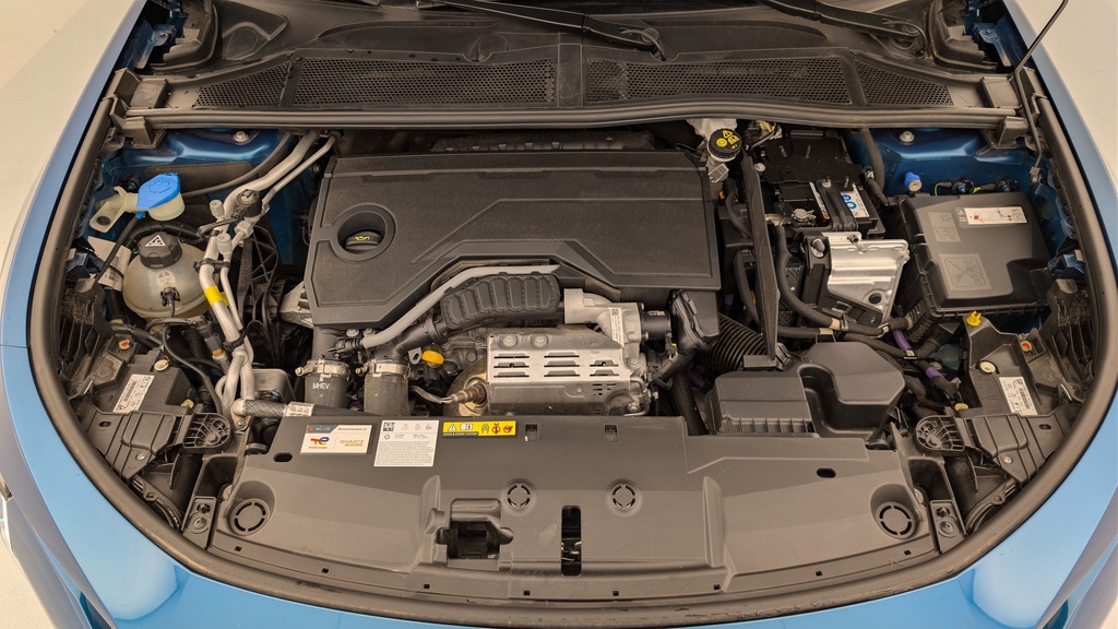 Peugeot 408 Hybrid 145 e-DCS6 GT