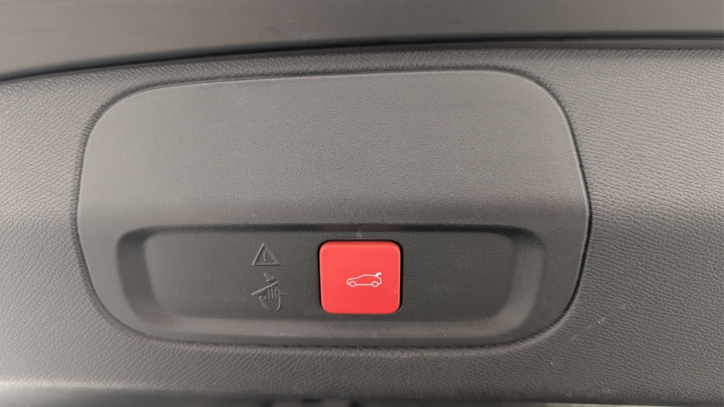 Peugeot 408 Hybrid 145 e-DCS6 GT